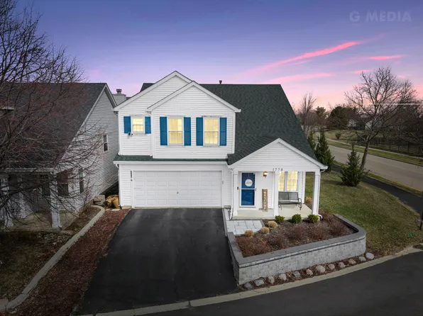 1778 Hickory Park Ln, Aurora, IL 60504