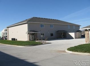 3310 W Miles Pl APT 204, Sioux Falls, SD 57108