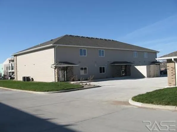 3310 W Miles Pl APT 204, Sioux Falls, SD 57108