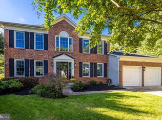 13222 Caroline Ct, Herndon, VA 20171