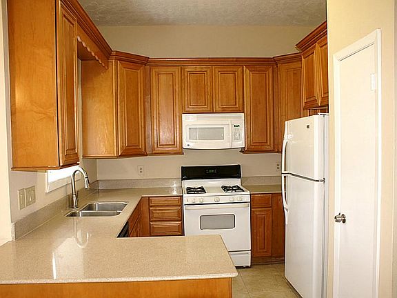 3rd image of 4134 Prairie Meadow Dr