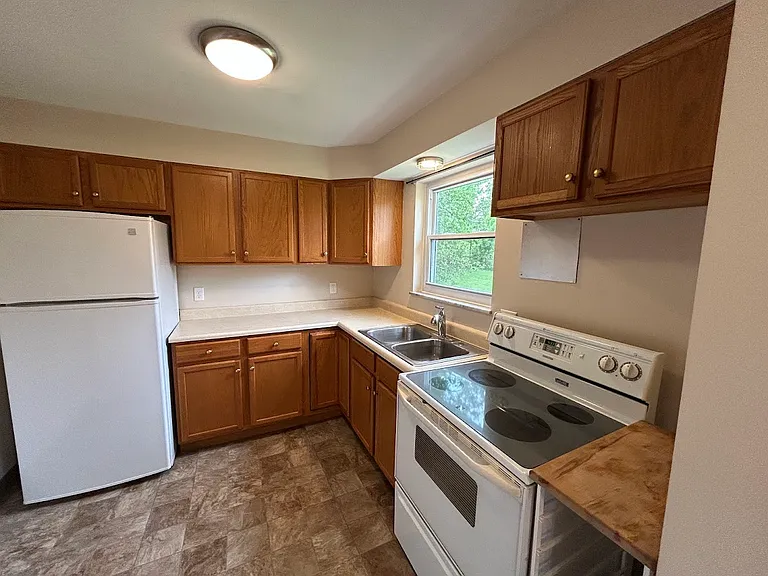4756 Clevesdale Dr #2 — Photo 8