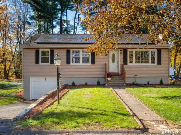 26 Wellwood Circle, Vernon, CT 06066