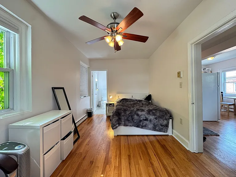 59 Trumbull St — Photo 31