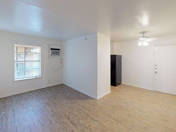 2nd image of 722 N Marsalis Ave APT 205