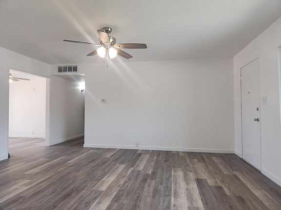 5th image of 587 W Westfield Ave