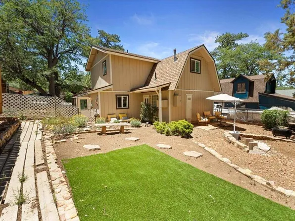819 Holmes Ln, Sugarloaf, CA 92386