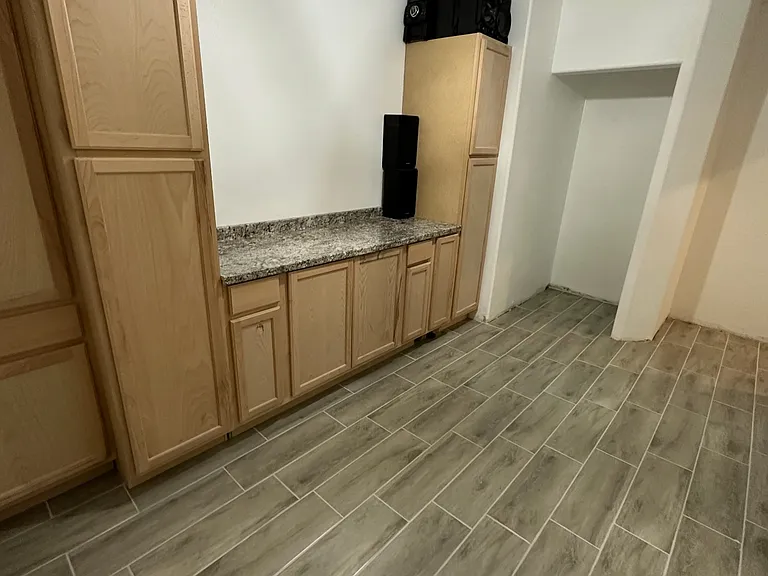 301 Hillside Dr — Photo 12