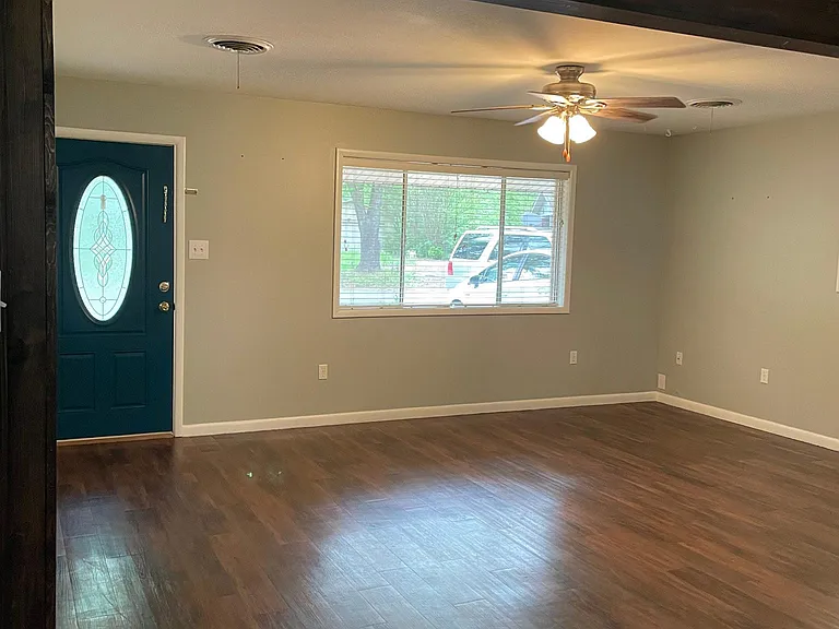 1319 Bellemeade Dr — Photo 4