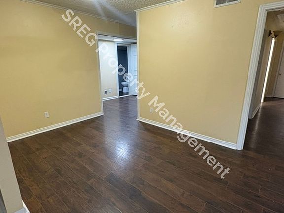 3rd image of 4719 West St