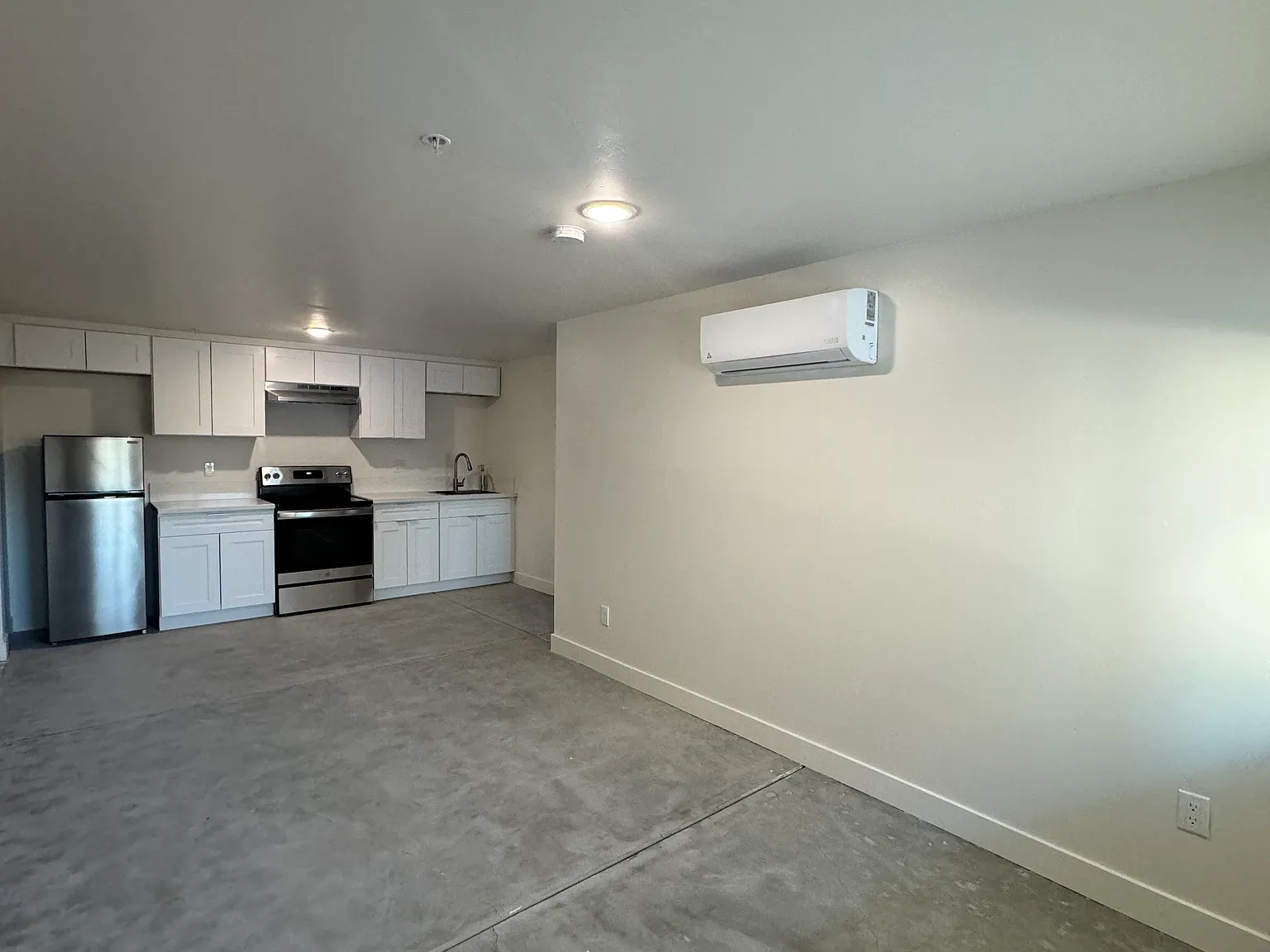 1 bed, 527 sqft, $2,100 — Photo 3