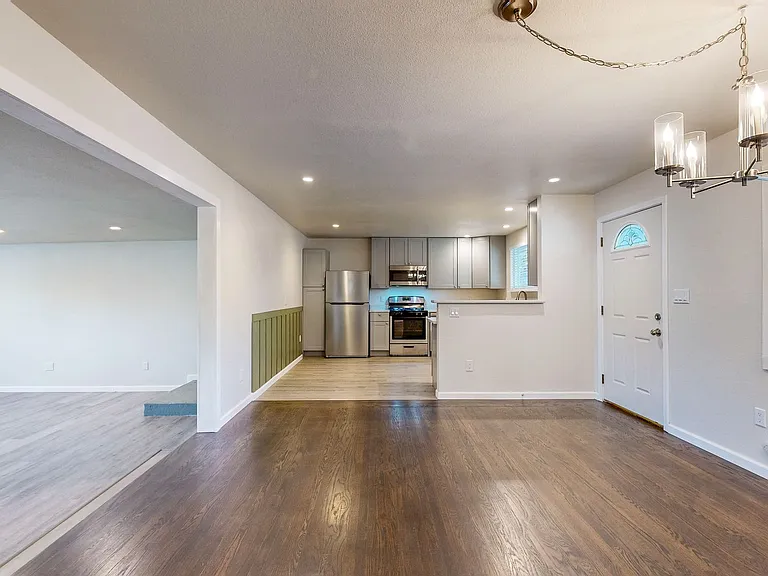 1720 Ditty Ave #A — Photo 9