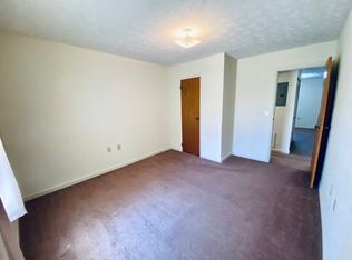 145 E Pine St #1D, Comer, GA 30629