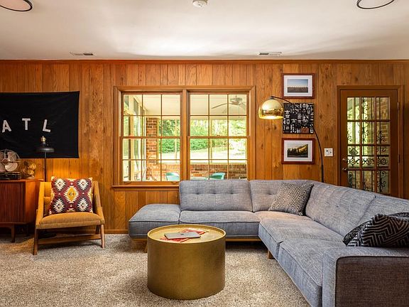 4th image of 4924 Mountclaire Rd