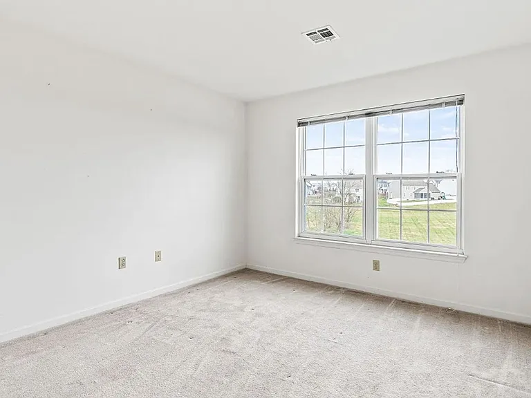 122 Sparrow Rd — Photo 15