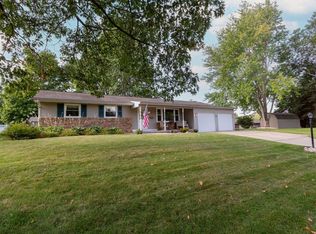604 W Burton Ave, Eureka, IL