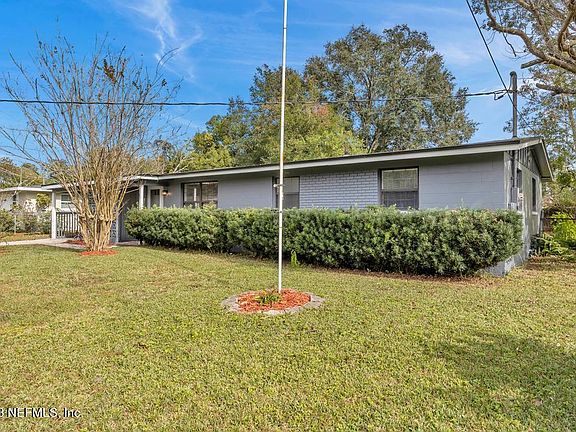 3rd image of 5829 SONORA Drive W