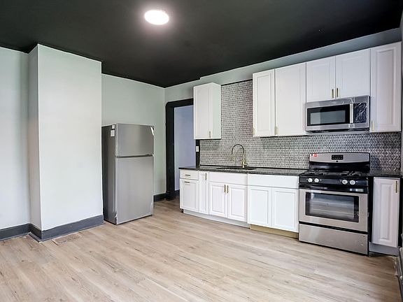 5th image of 1306 W 30th St