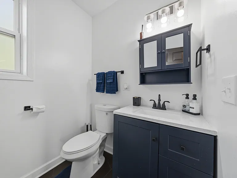 7435 S Euclid Ave #1 — Photo 17