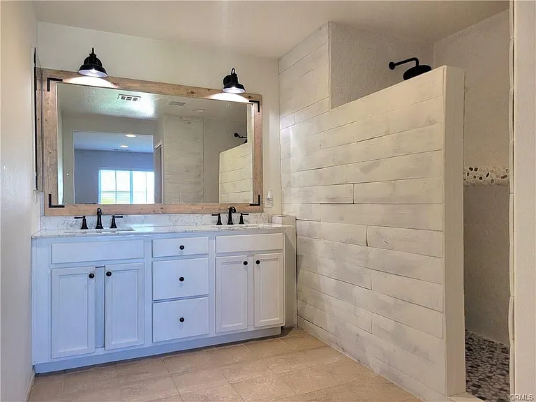 40955 Belleray Ave — Photo 23
