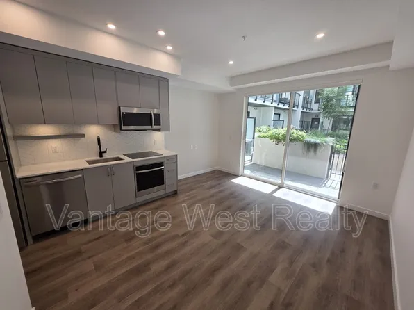 1274 Devonshire Ave, Kelowna, BC