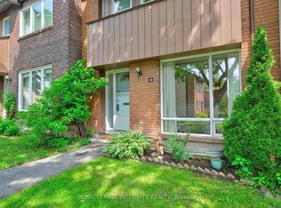 2111 Montreal Rd, Ottawa, ON K1J 8M8