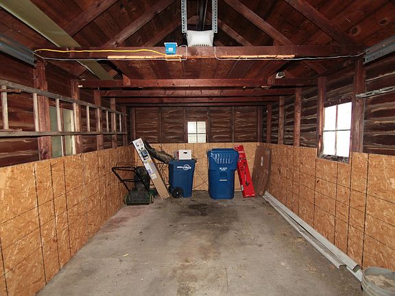 3rd image of 302 17th Ave