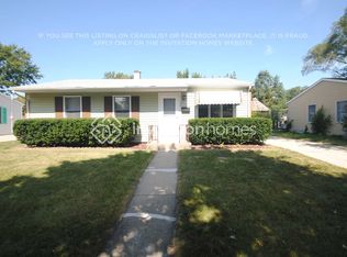 164 Glendale Rd, Buffalo Grove, IL 60089