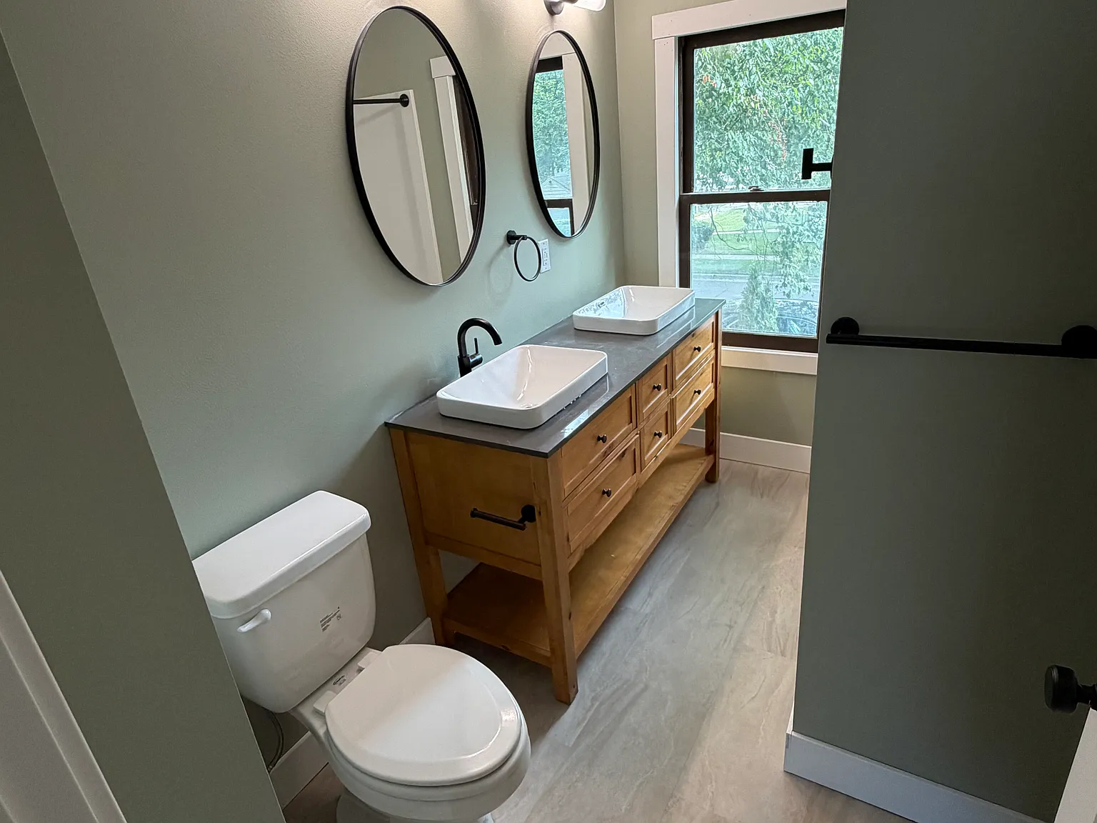 3 bed, 1050 sqft, $1,795 — Photo 4