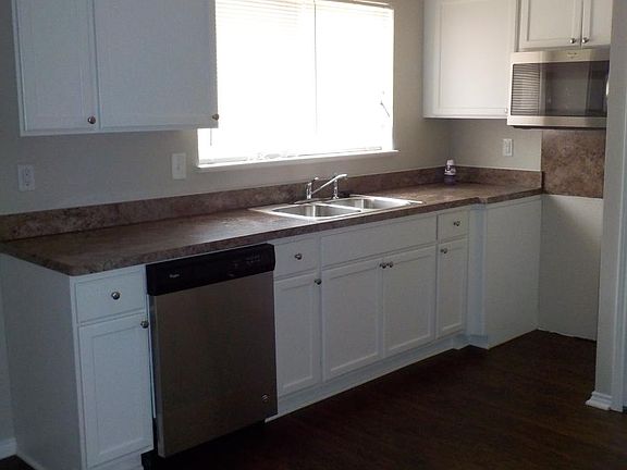 4th image of 3133 Edelweiss Dr