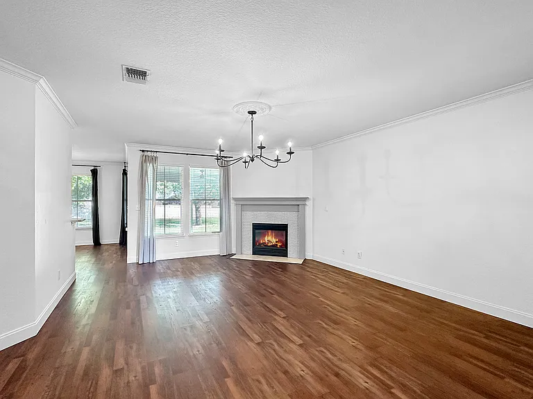 1415 Azalea Ln — Photo 43