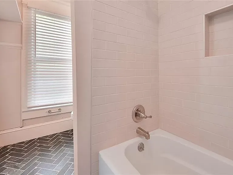 1286 Ralph David Abernathy Blvd SW — Photo 8