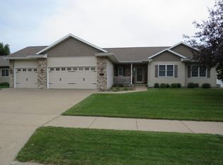 1010 Deerfield St, Holmen, WI 54636