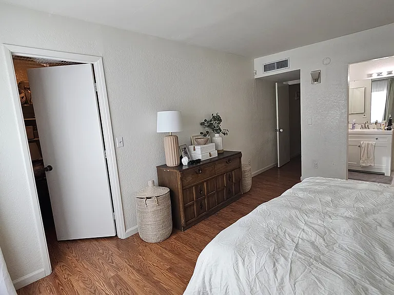 3453 N Richland Dr — Photo 15