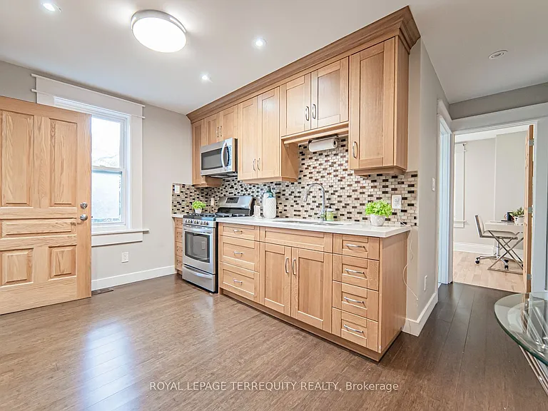 256 Boston Ave #B — Photo 7
