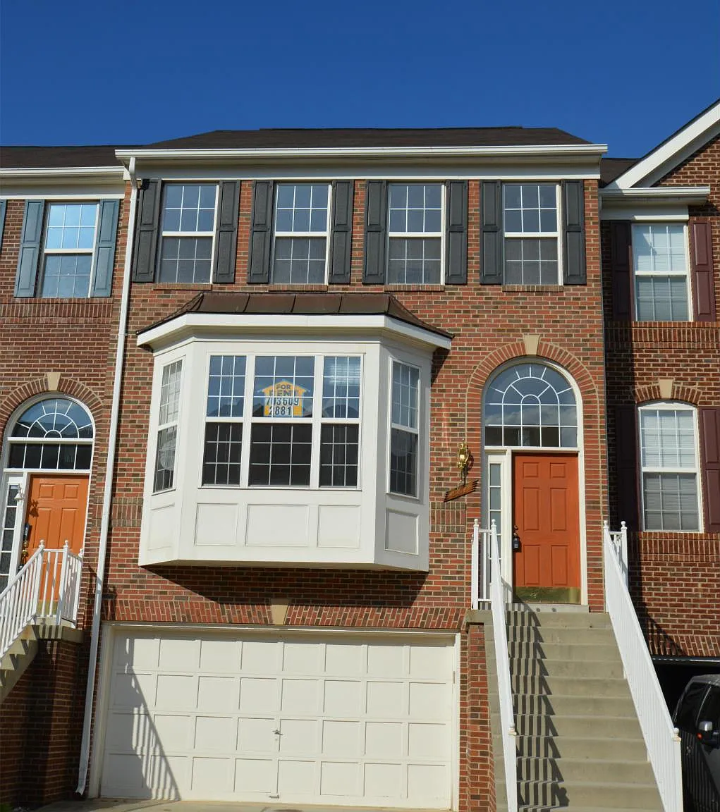 3 bed, 4.0 bath, 2416 sqft, $3,450 — Photo 1