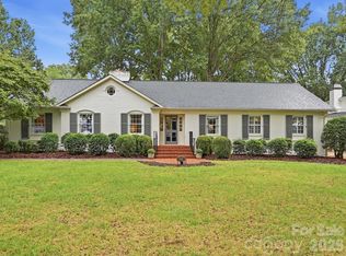 3101 Cloverfield Rd, Charlotte, NC 28211
