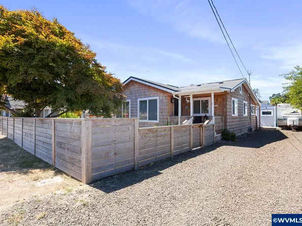 6521 SW Harbor Ave, Lincoln City, OR 97367