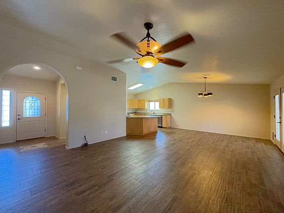 5th image of 3858 Plaza Margarita