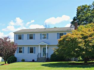 18 Berwynn Rd, Harriman, NY 10926