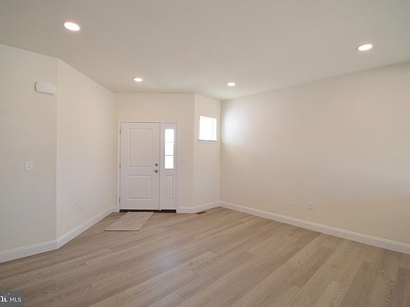 4th image of 110 Sunglo Dr Lot 17