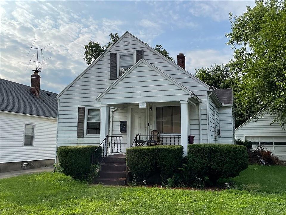 2nd image of 238 E Parkwood Dr