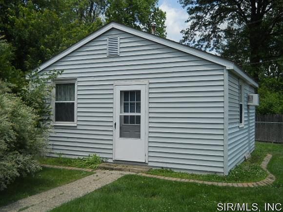 2nd image of 72 Park Forest Dr