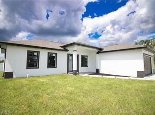 3901 24th St SW, Lehigh Acres, FL 33976