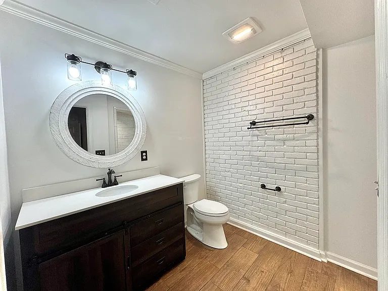 1801 Chickasaw Dr — Photo 28