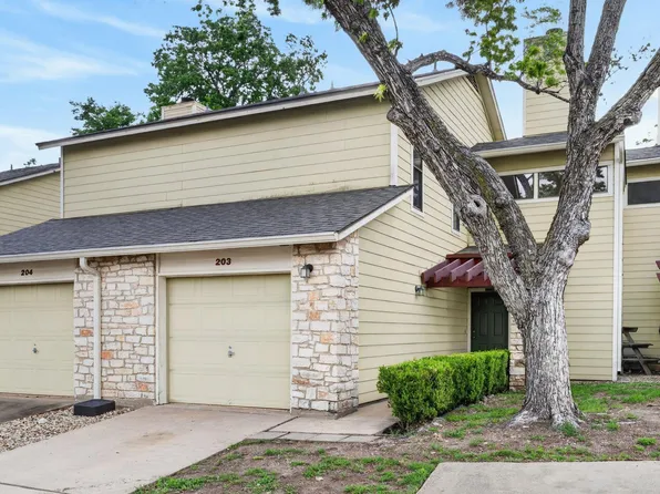 512 Eberhart Ln APT 203, Austin, TX 78745