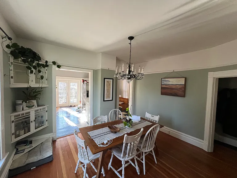 2124 SE Salmon St — Photo 4