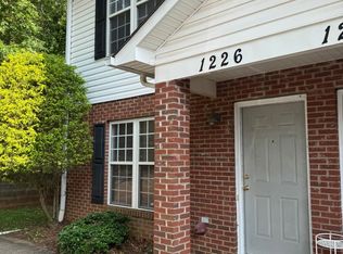 1226 14th St NE, Hickory, NC 28601