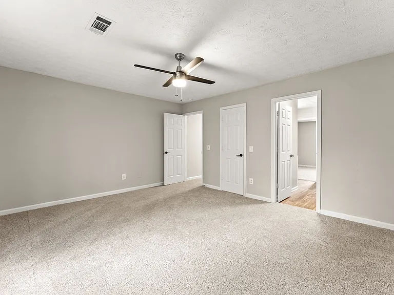 Brookwood Townhomes — Photo 8