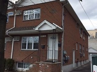 20953 45th Rd, Bayside, NY 11361